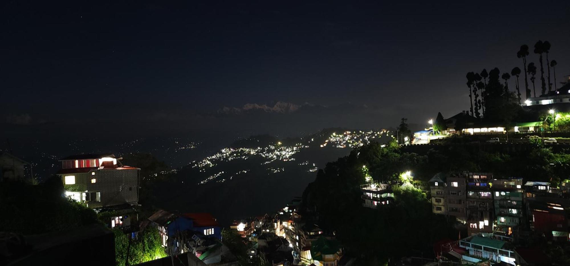 Veronica Alpina Mountain View Home Darjeeling  Extérieur photo